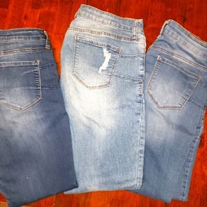 Mid Rise Booty Support Skinny Jeans